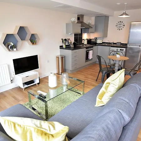 The Canary - Yourapartment * Bristol